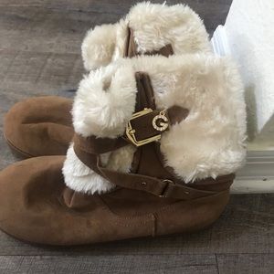 Fur boots